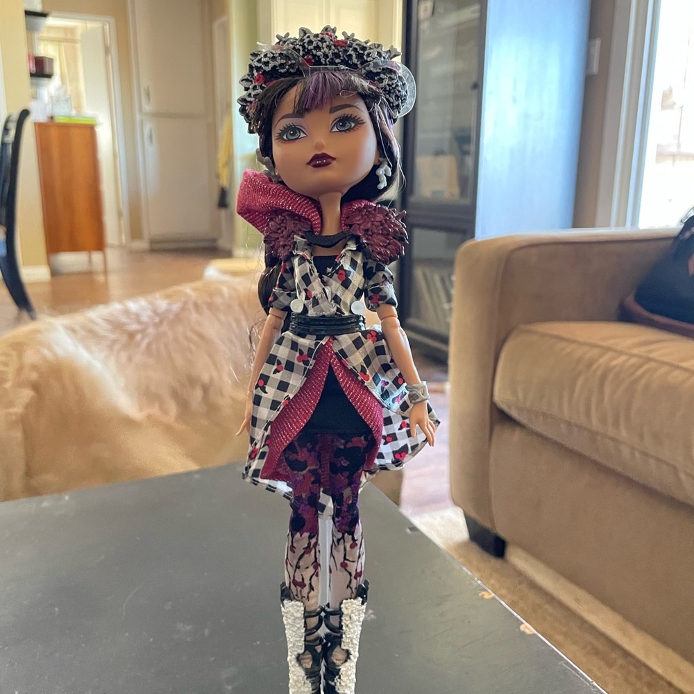 Ever After High Doll